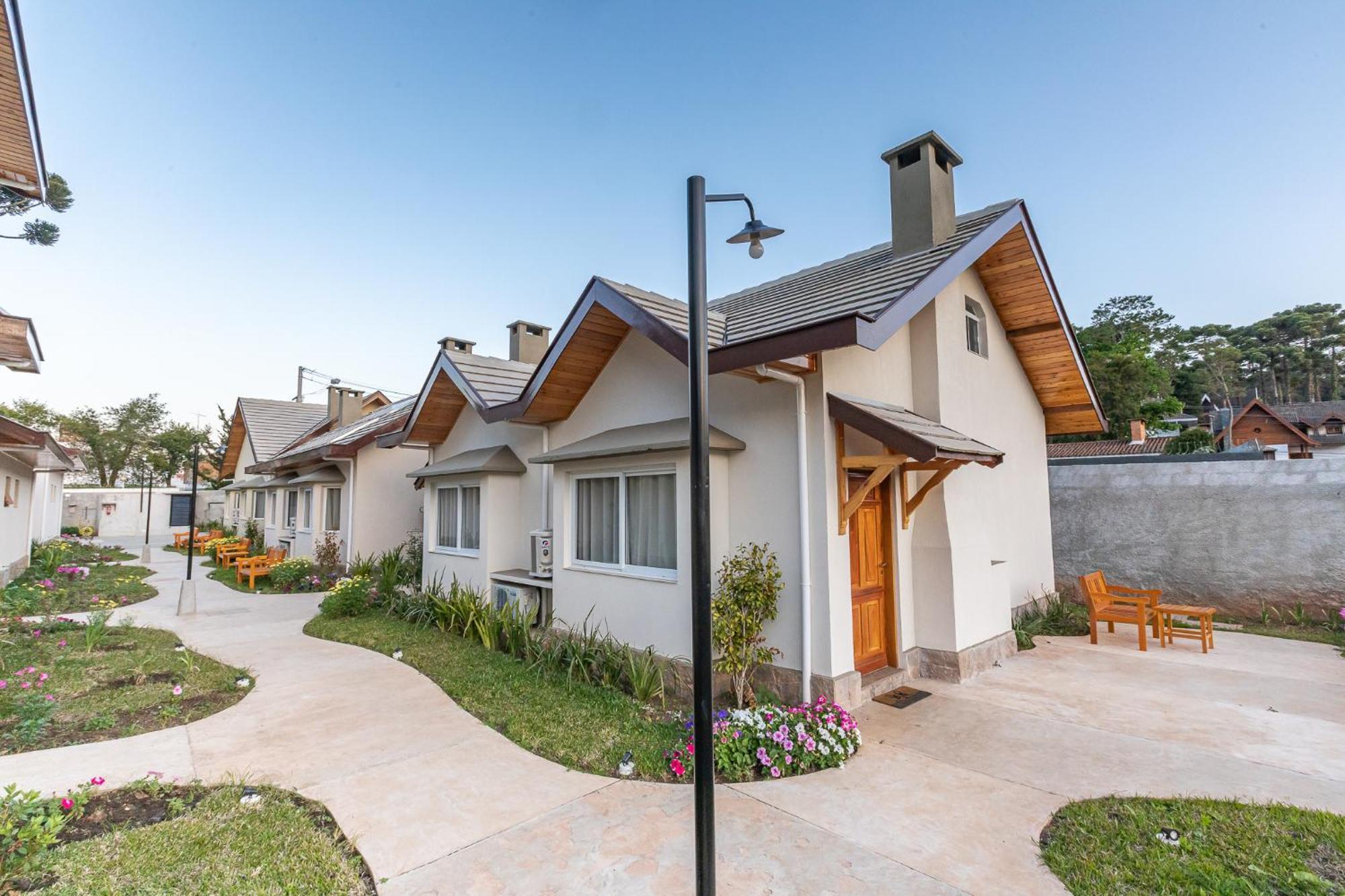 Chalet Estilo De Campos