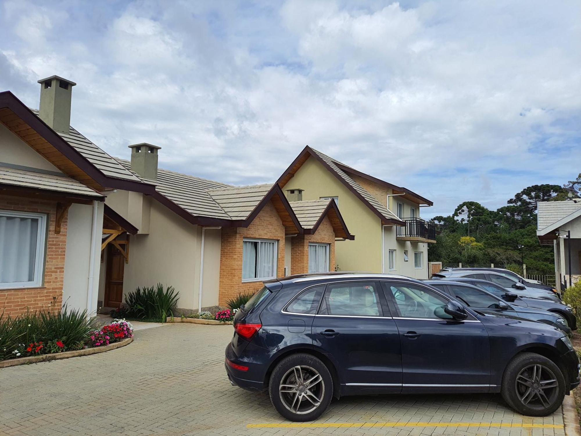 Chalet Estilo De Campos